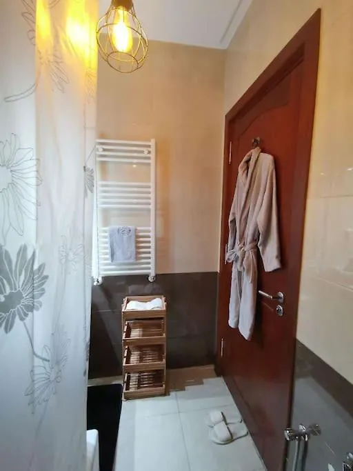 Beautiful Apartment In Lac2 1 Min Away From Tunisia Mall